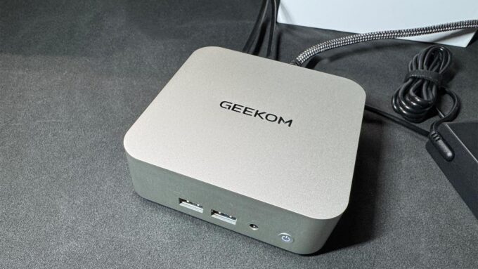 Geekom A8 განხილვა: მძლავრი AMD Ryzen-ი და პრემიუმ დიზაინი მინიატურულ კორპუსში