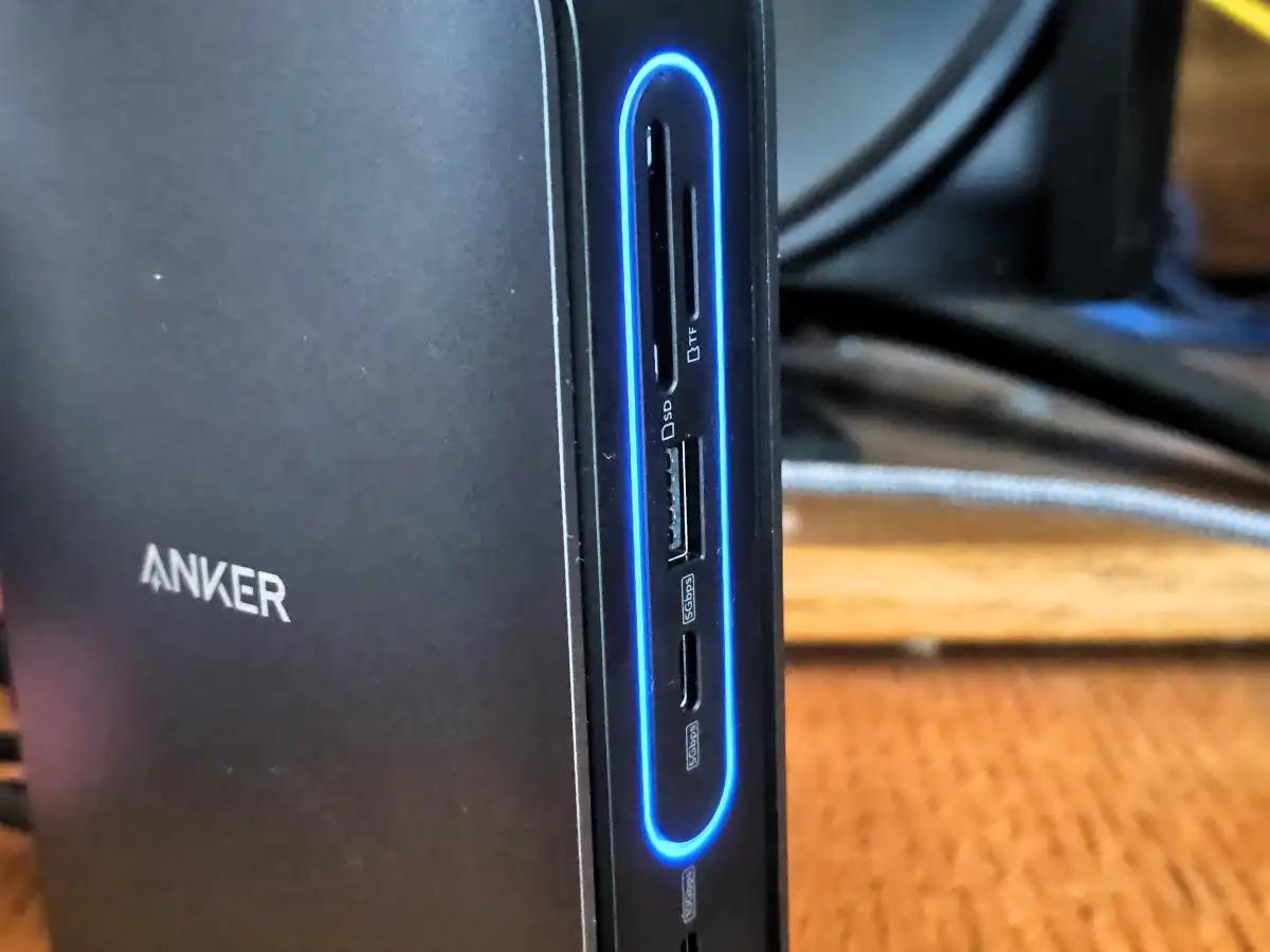 Anker Nano Dock Rear Ports