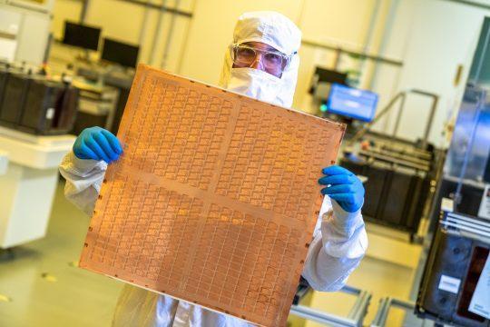 Intel-ის მინის სუბსტრატები (Glass Substrates) 3 წელიწადში გამოვა: ჩიპების წარმოების ახალი ეპოქა