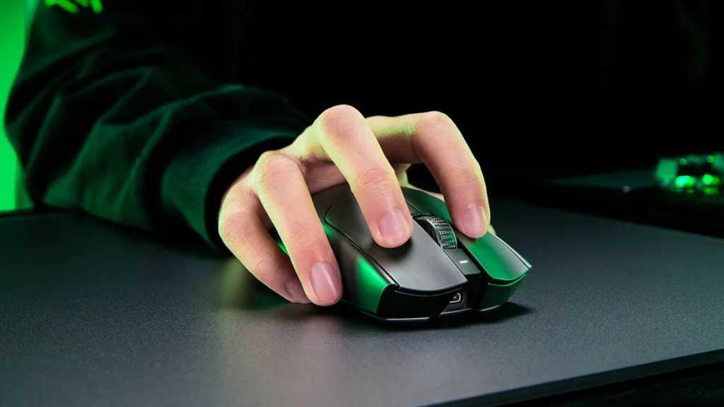 Razer Viper V3 Pro გეიმინგ მაუსის გვერდითი ხედი